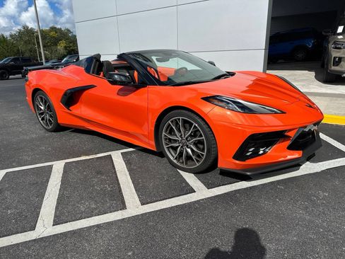 Used 2025 Chevrolet Corvette Stingray Premium Conv w/ Z51 Performance Package RWD image 2