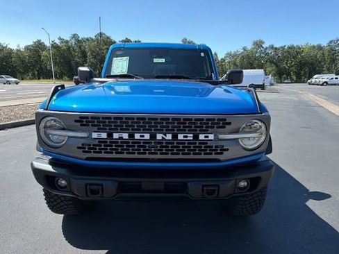 Used 2023 Ford Bronco Badlands w/ Sasquatch Package AWD/4WD image 8