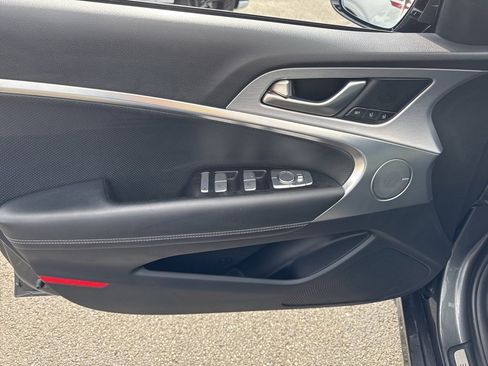 Used 2019 Genesis G70 2.0T Advanced w/ Elite Package image 15