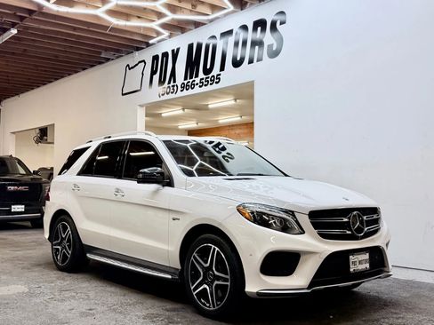 Used 2018 Mercedes-Benz GLE 43 AMG GLE 43 Sport Utility 4D image 1