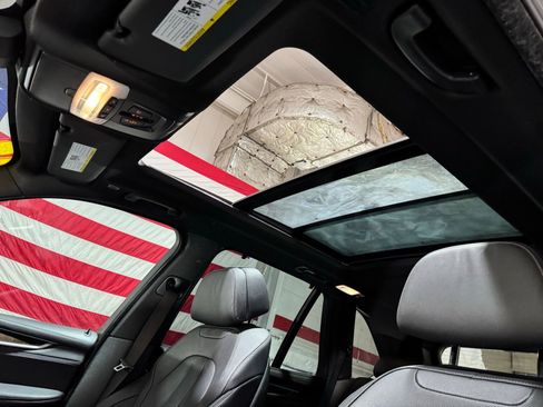 Used 2017 BMW X5 xDrive50i image 25
