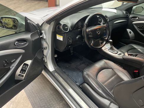 Used 2007 Mercedes-Benz CLK 63 AMG Cabriolet image 4