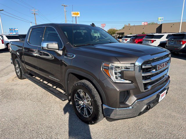 Used 2020 GMC Sierra 1500 SLE w/ SLE Value Package AWD/4WD image 3