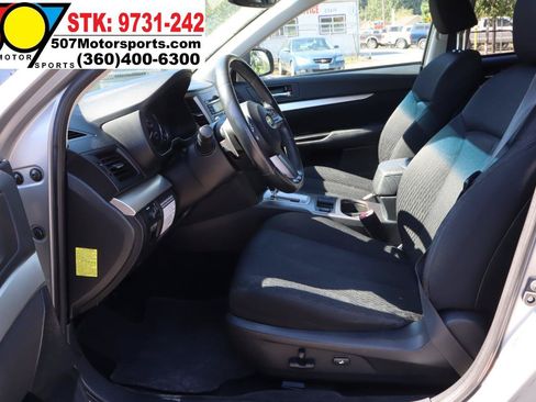 Used 2010 Subaru Outback 2.5i Premium AWD/4WD image 15
