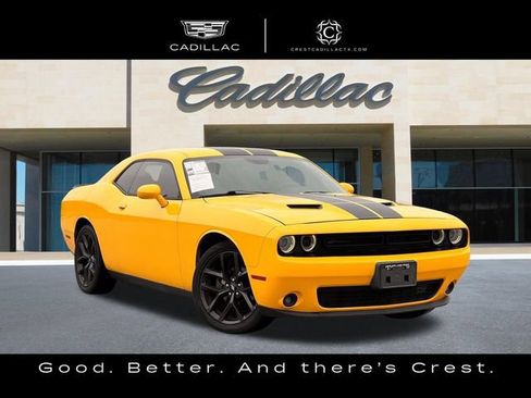 Used 2019 Dodge Challenger SXT w/ Blacktop Package RWD image 1
