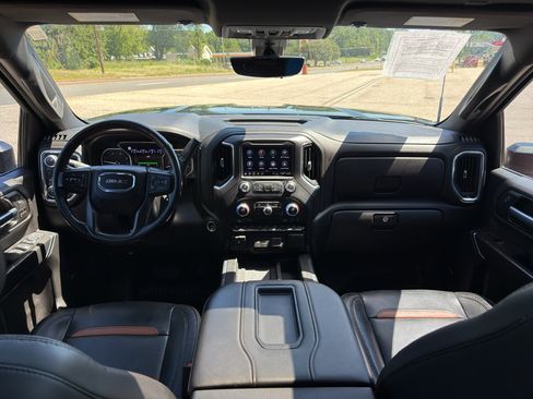 Used 2020 GMC Sierra 2500 AT4 w/ AT4 Premium Package AWD/4WD image 20