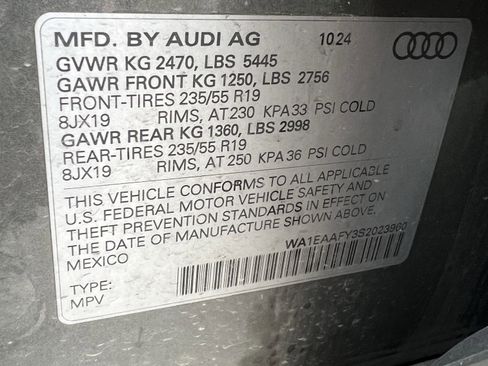 Certified 2025 Audi Q5 2.0T Premium Plus w/ Premium Plus Package image 37