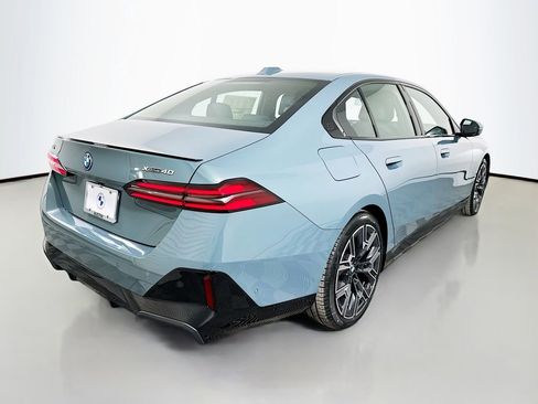 New 2026 BMW i5 eDrive40 w/ M Sport Package image 5