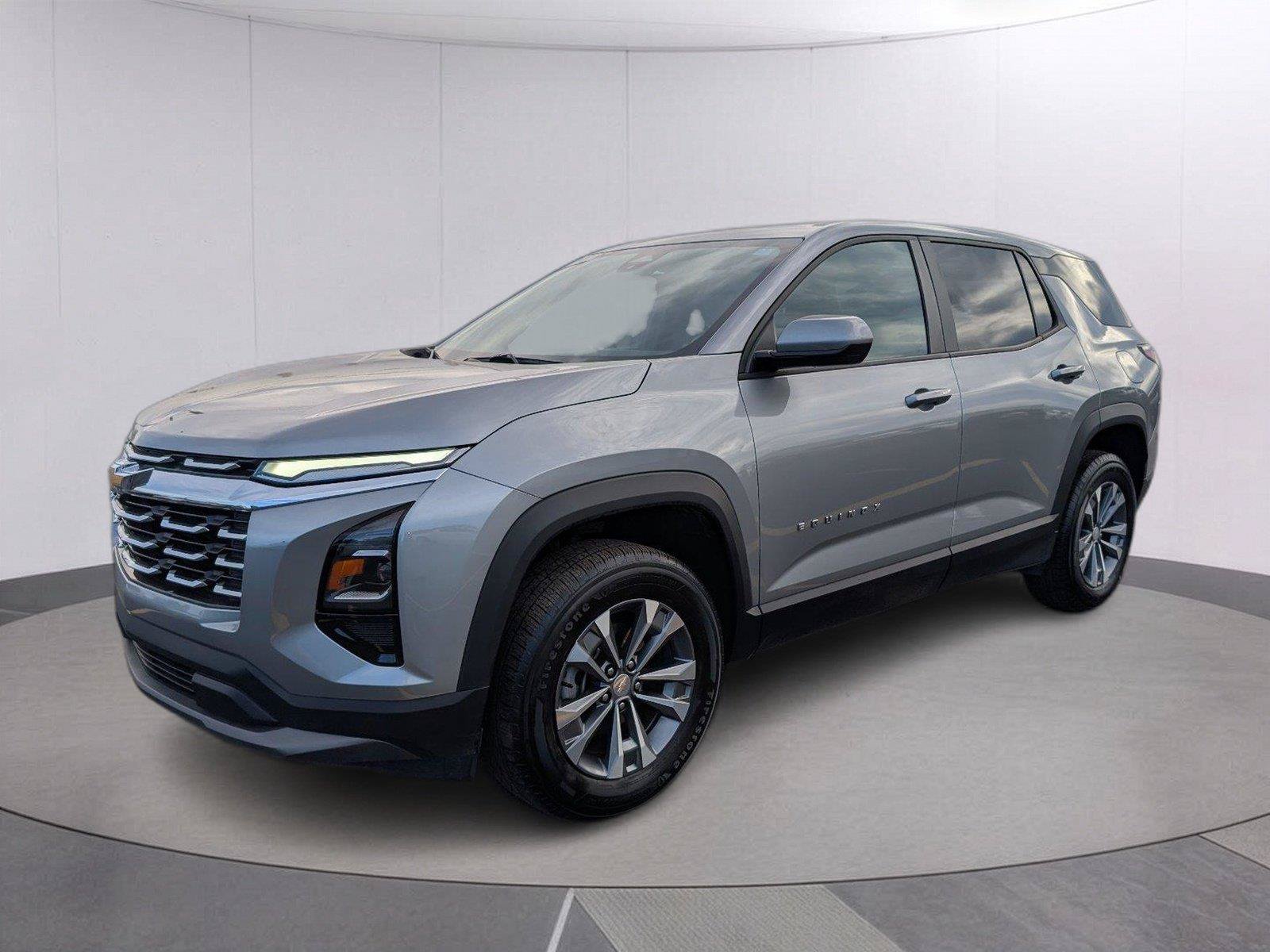 Used 2026 Chevrolet Equinox LT FWD image 1