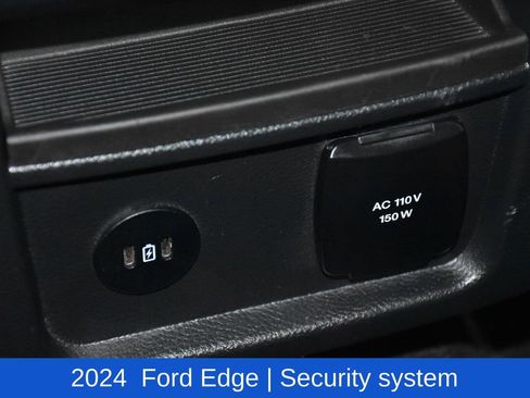 Used 2024 Ford Edge Titanium image 25
