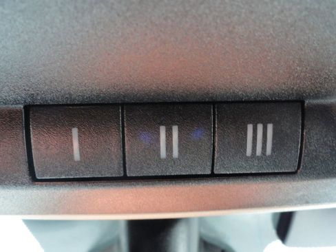 Used 2019 RAM 1500 Lone Star AWD/4WD image 25