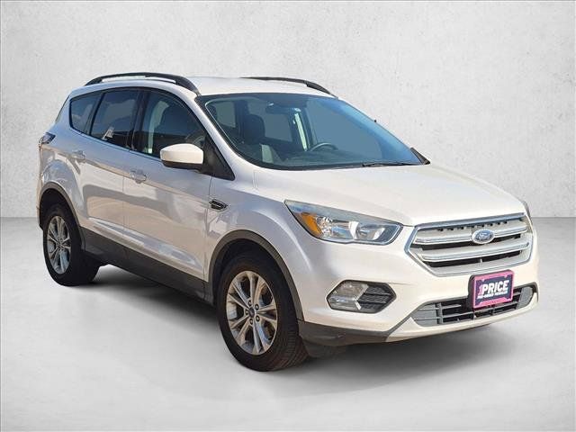 Used 2018 Ford Escape SE w/ SE Sync 3 Package AWD/4WD image 3