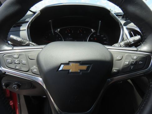 Used 2022 Chevrolet Equinox LT FWD image 28