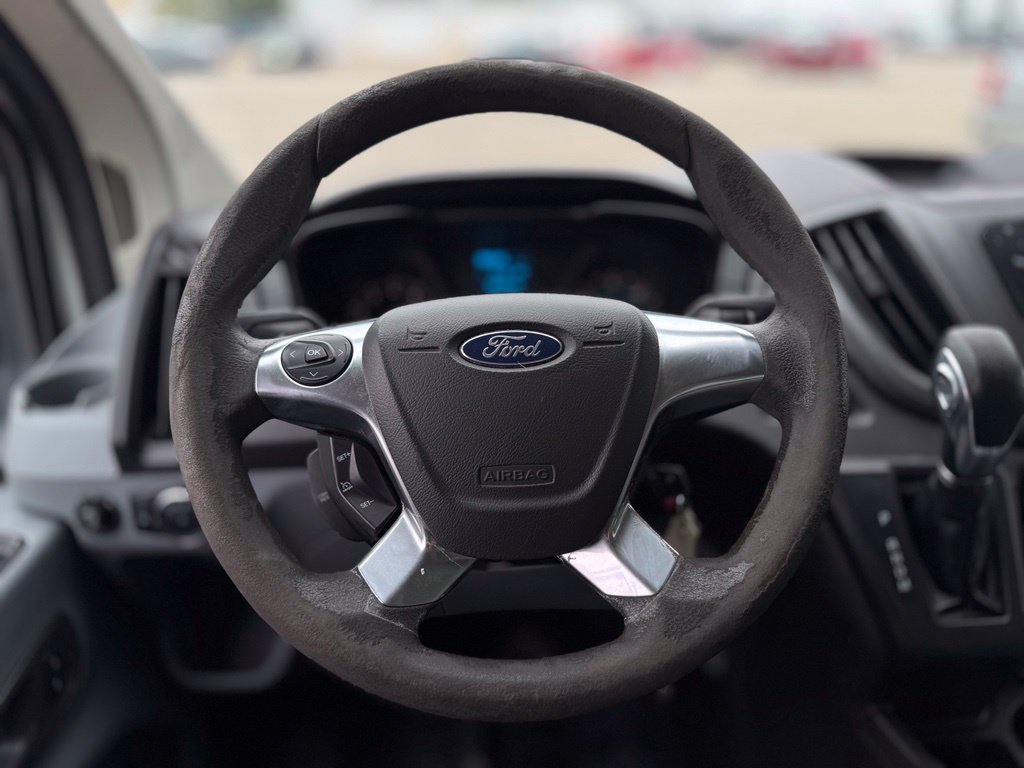 Used 2015 Ford Transit 250 130 Low Roof w/ Exterior Upgrade Package RWD image 18