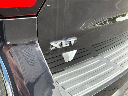 Used 2022 Ford Expedition XLT AWD/4WD image 24