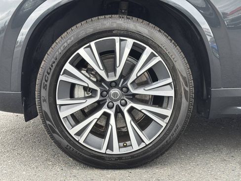 Used 2021 Volvo XC90 T5 Momentum w/ Advanced Package AWD/4WD image 2
