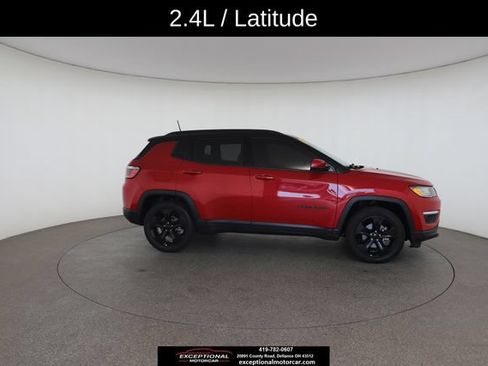 Used 2019 Jeep Compass Latitude FWD image 24