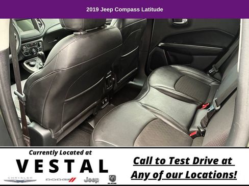 Used 2019 Jeep Compass Latitude AWD/4WD image 12