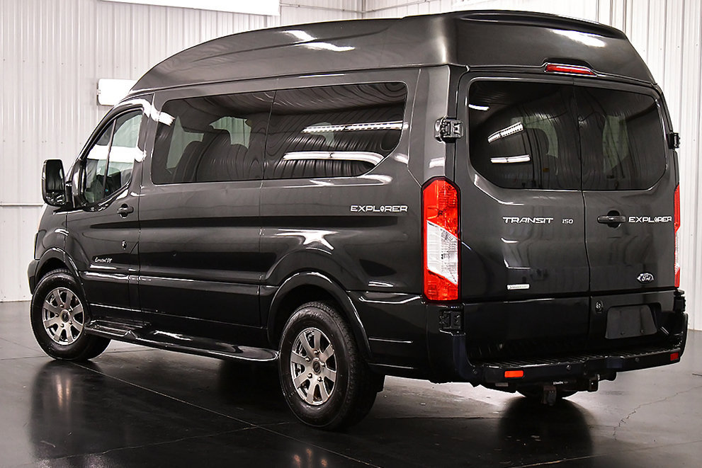 Used 2017 Ford Transit 150 130 Low Roof w/ Exterior Upgrade Package RWD image 5