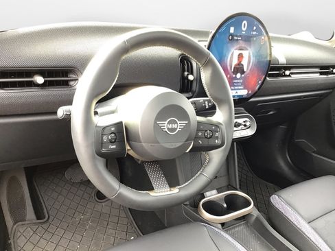 Certified 2025 MINI Cooper S image 10