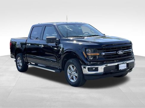Used 2025 Ford F150 XLT w/ Equipment Group 301A Standard AWD/4WD image 3
