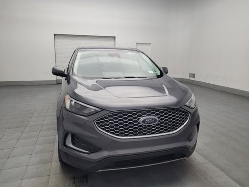Used 2023 Ford Edge SEL image 14