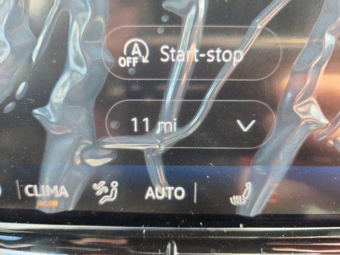 New 2026 Volkswagen Tiguan SE R-Line AWD/4WD image 13
