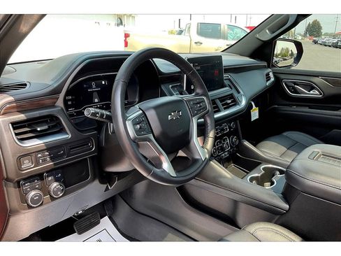 Used 2022 Chevrolet Tahoe Z71 image 14