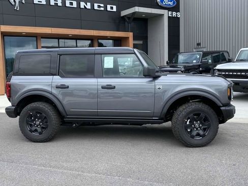 New 2025 Ford Bronco Big Bend w/ Black Diamond Package AWD/4WD image 2