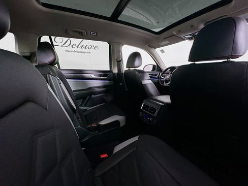 Used 2024 Volkswagen Atlas Peak Edition SEL image 31