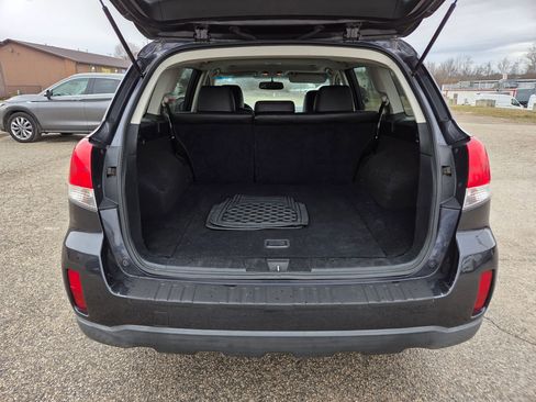 Used 2011 Subaru Outback 3.6R Limited image 13