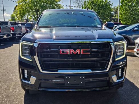 Used 2022 GMC Yukon SLE w/ Gmc Pro Safety Plus Package RWD image 2