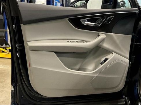 Certified 2023 Audi Q7 2.0T Premium w/ Convenience Package image 23