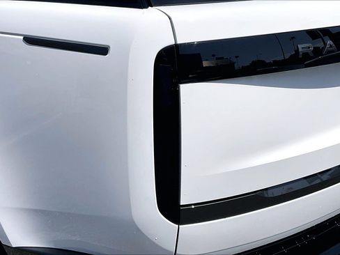 New 2026 Land Rover Range Rover Long Wheelbase SE AWD/4WD image 6