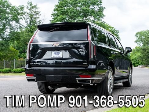 Used 2023 Cadillac Escalade ESV Premium Luxury AWD/4WD image 6