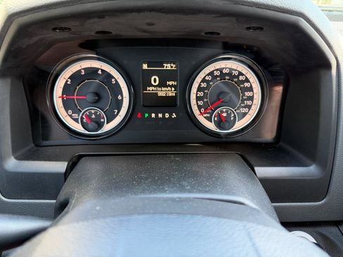 Used 2017 RAM 1500 Express w/ Black Ram 1500 Express Group AWD/4WD image 11