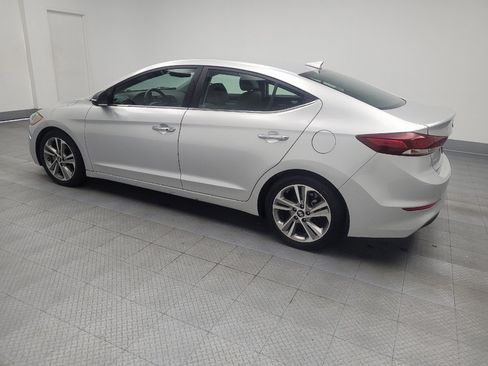 Used 2017 Hyundai Elantra Limited image 3