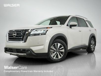 Used 2023 Nissan Pathfinder SL