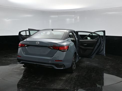 Used 2025 Nissan Sentra SR image 37