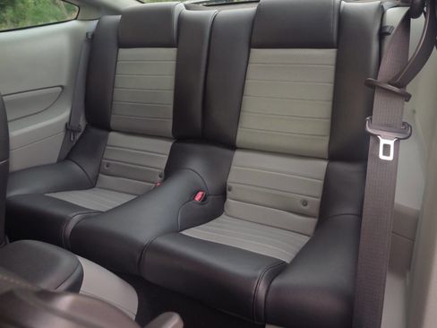Used 2008 Ford Mustang GT RWD image 15