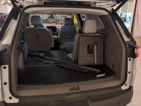 Used 2020 Chevrolet Traverse LT w/ LPO, Floor Liner Package image 13