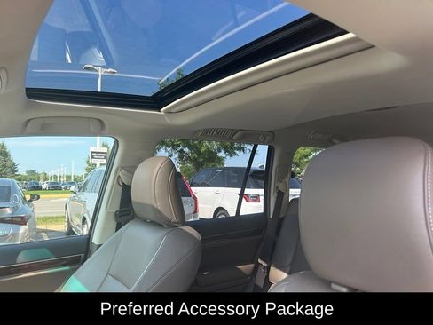 Used 2016 Lexus GX 460 w/ Premium Package AWD/4WD image 6