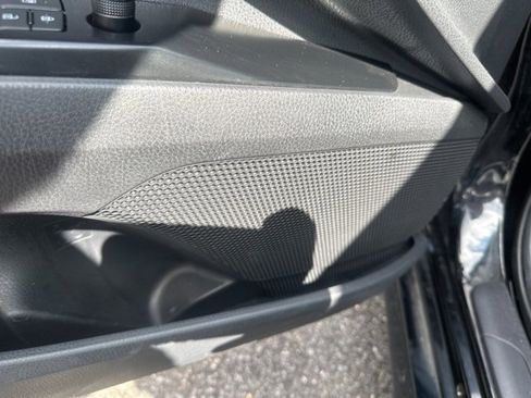 Used 2025 Toyota Camry LE image 13