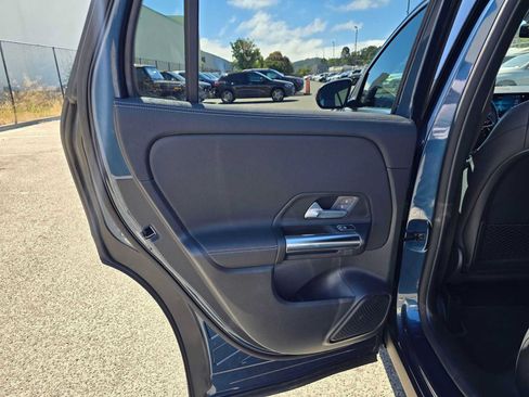 Used 2021 Mercedes-Benz GLA 250 image 15