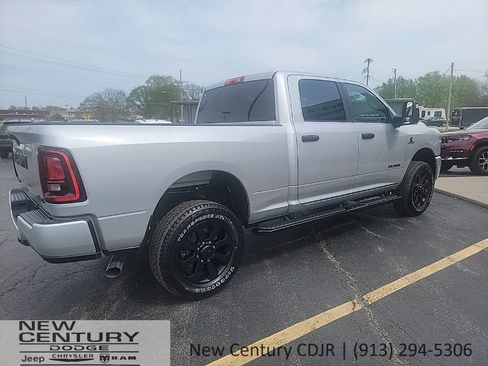 New 2026 RAM 2500 Big Horn AWD/4WD image 5