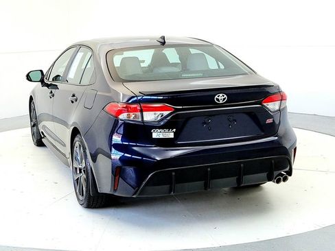 Certified 2023 Toyota Corolla SE w/ SE Premium Package FWD image 5