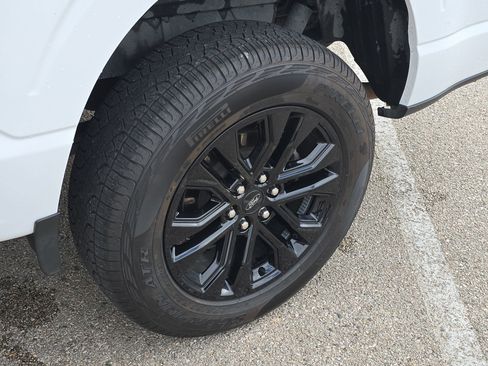 Certified 2022 Ford F150 XLT w/ Equipment Group 302A High image 10