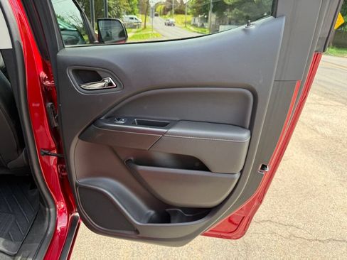 Used 2022 GMC Canyon AT4 w/ Driver Alert Package AWD/4WD image 32