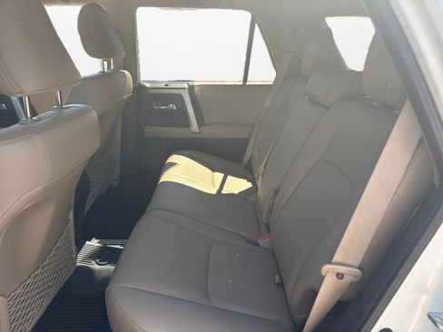 Used 2022 Toyota 4Runner Limited AWD/4WD image 15