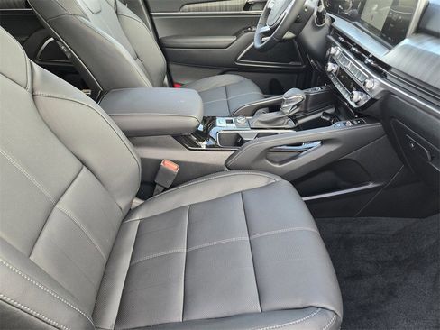 New 2025 Kia Telluride EX w/ EX Captain's Chair Package image 10